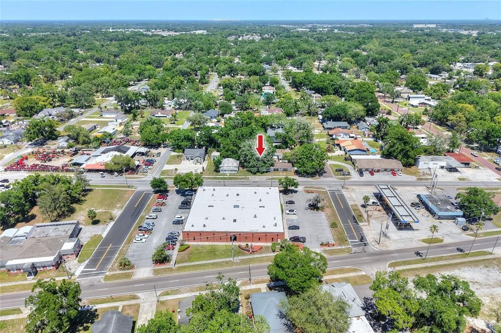 На продажу: $995,000 (0.43 acres)
