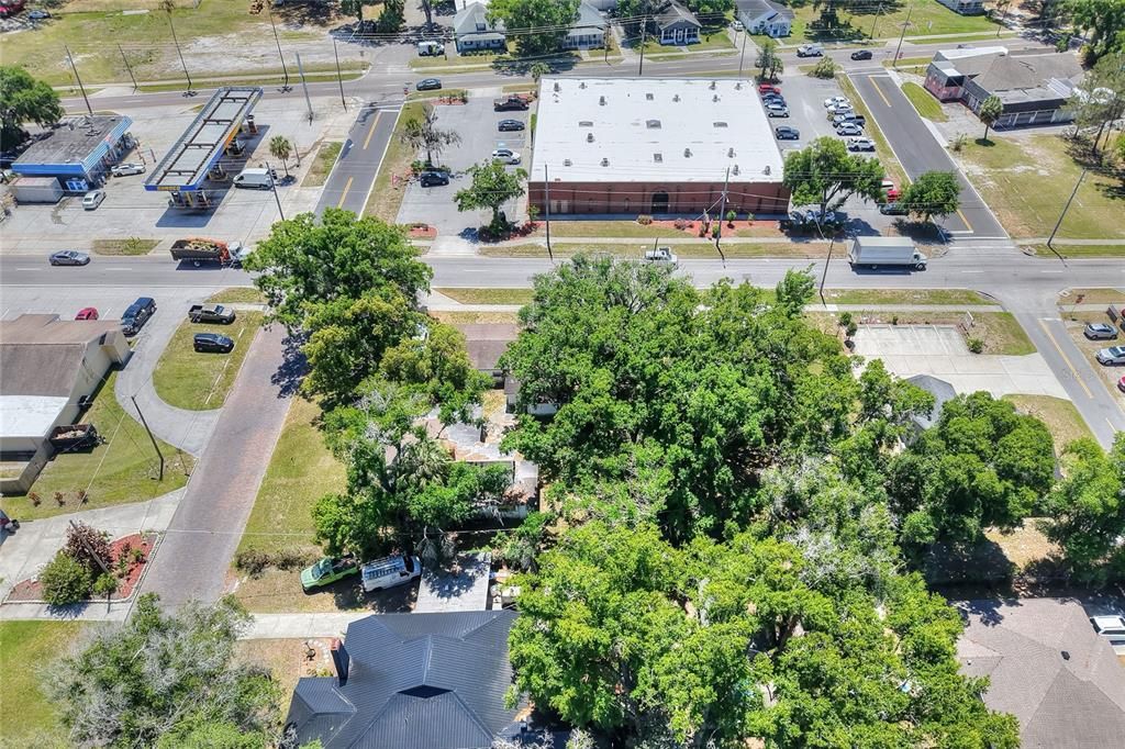 На продажу: $995,000 (0.43 acres)