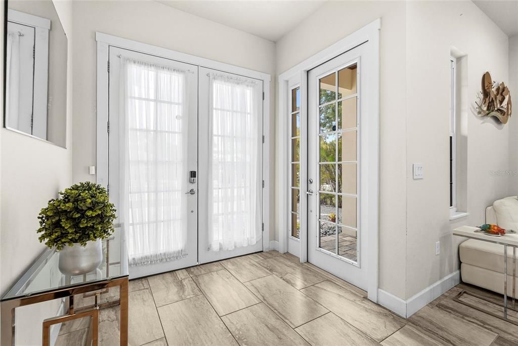 For Sale: $1,250,000 (3 beds, 2 baths, 1793 Square Feet)