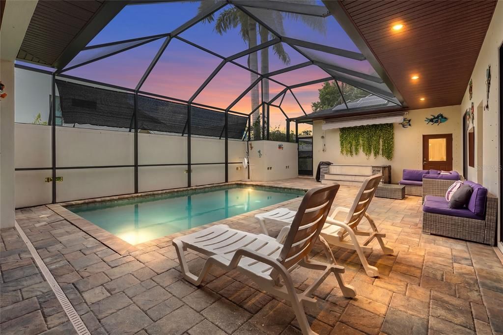 For Sale: $1,250,000 (3 beds, 2 baths, 1793 Square Feet)