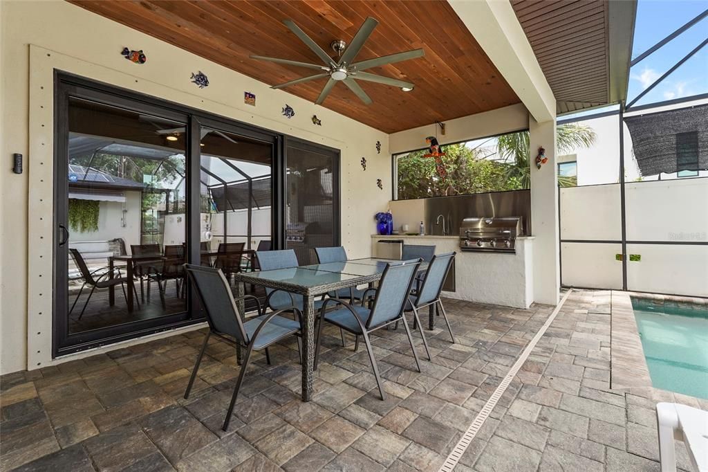 For Sale: $1,250,000 (3 beds, 2 baths, 1793 Square Feet)