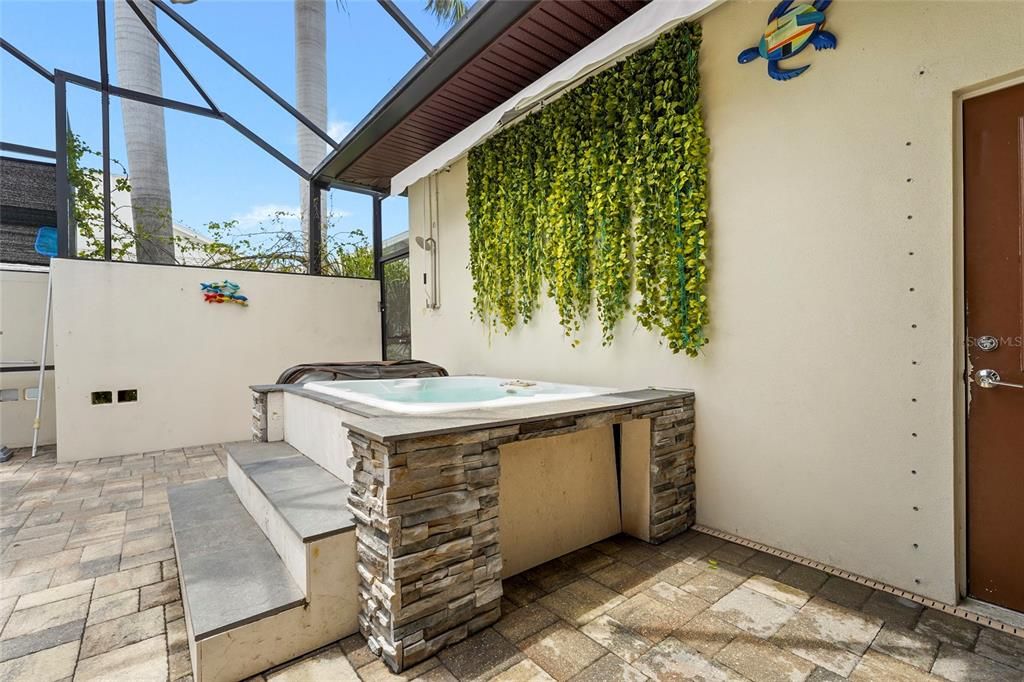 For Sale: $1,250,000 (3 beds, 2 baths, 1793 Square Feet)