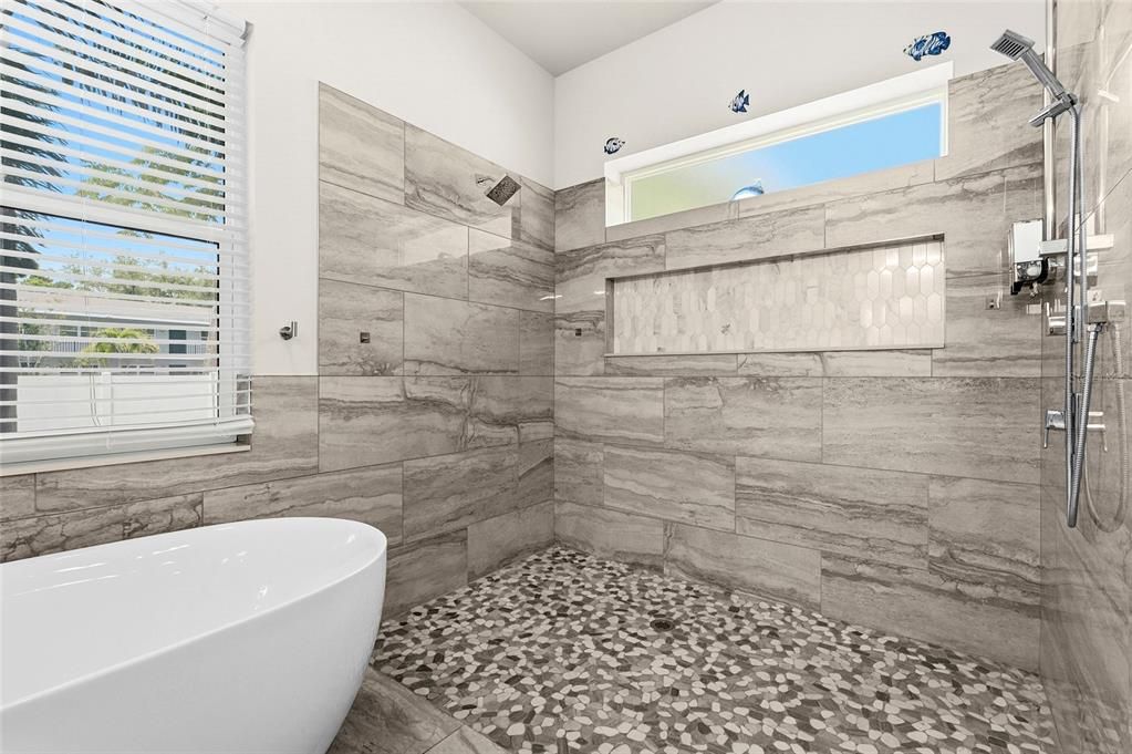 For Sale: $1,250,000 (3 beds, 2 baths, 1793 Square Feet)
