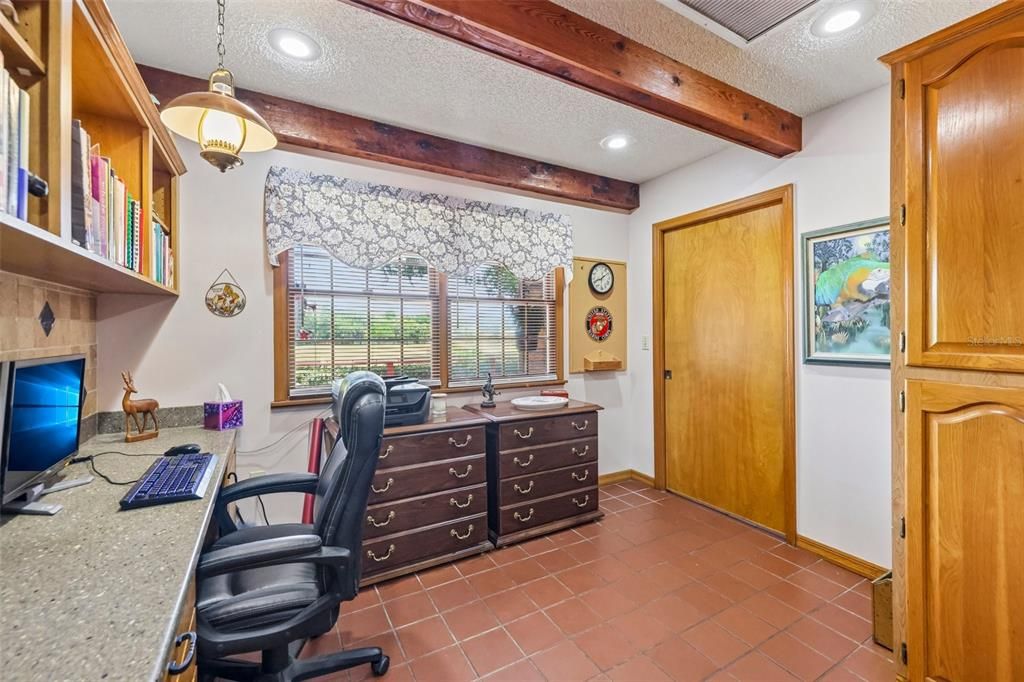 For Sale: $1,295,000 (3 beds, 2 baths, 2973 Square Feet)