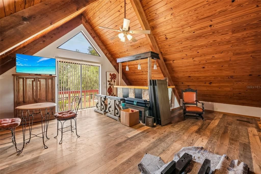For Sale: $1,295,000 (3 beds, 2 baths, 2973 Square Feet)