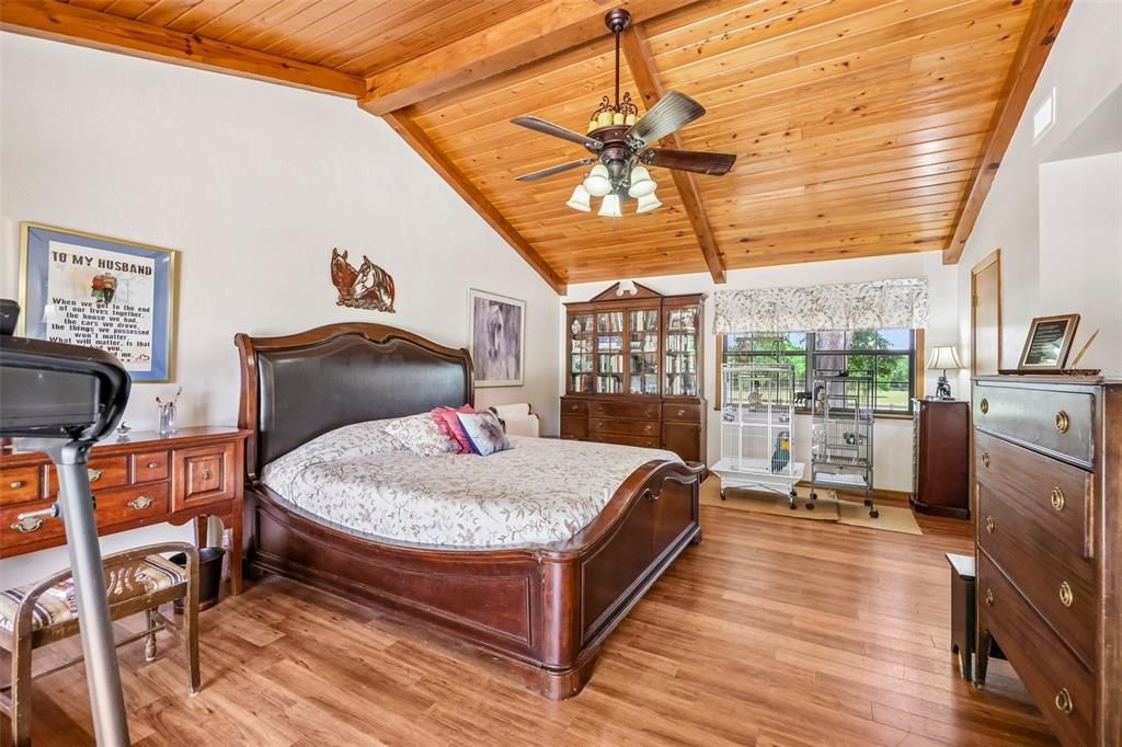 For Sale: $1,295,000 (3 beds, 2 baths, 2973 Square Feet)