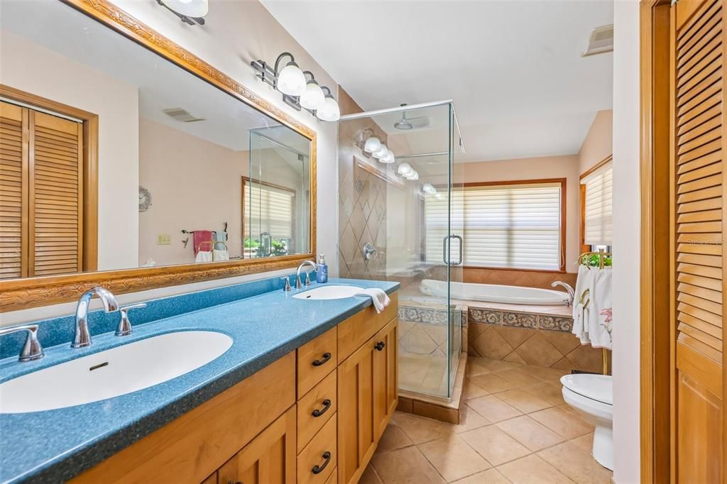 For Sale: $1,295,000 (3 beds, 2 baths, 2973 Square Feet)