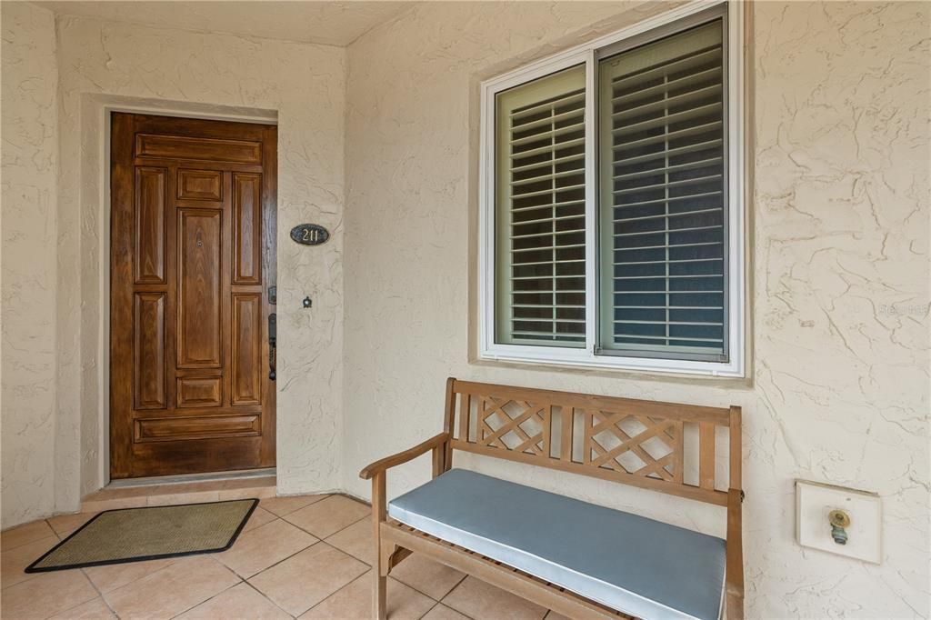 En Venta: $865,000 (3 camas, 3 baños, 1919 Pies cuadrados)