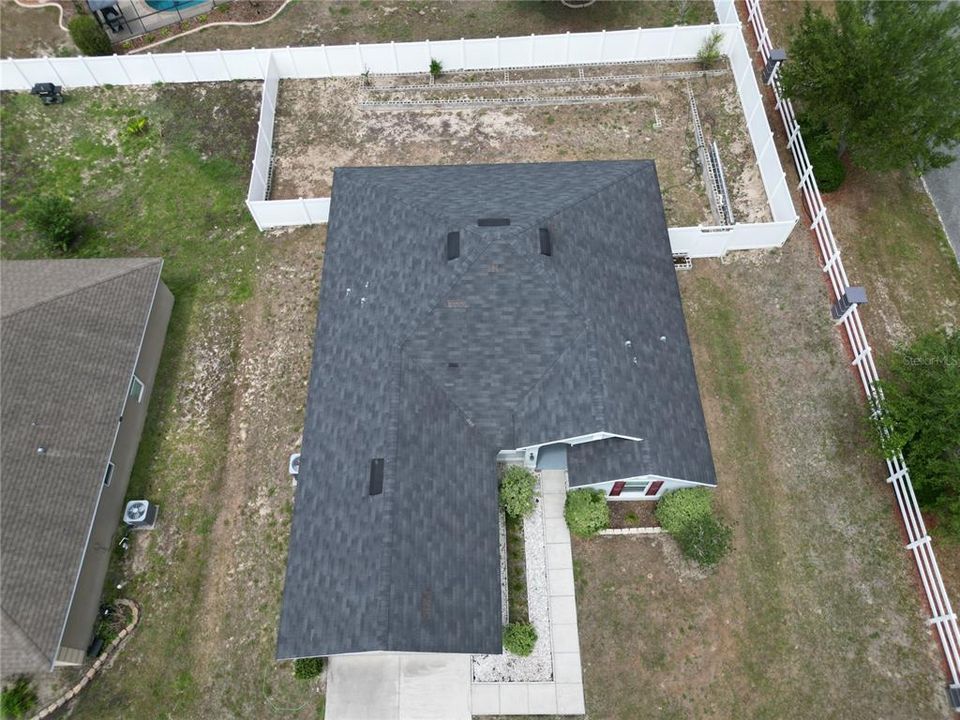 For Sale: $324,900 (4 beds, 2 baths, 1845 Square Feet)