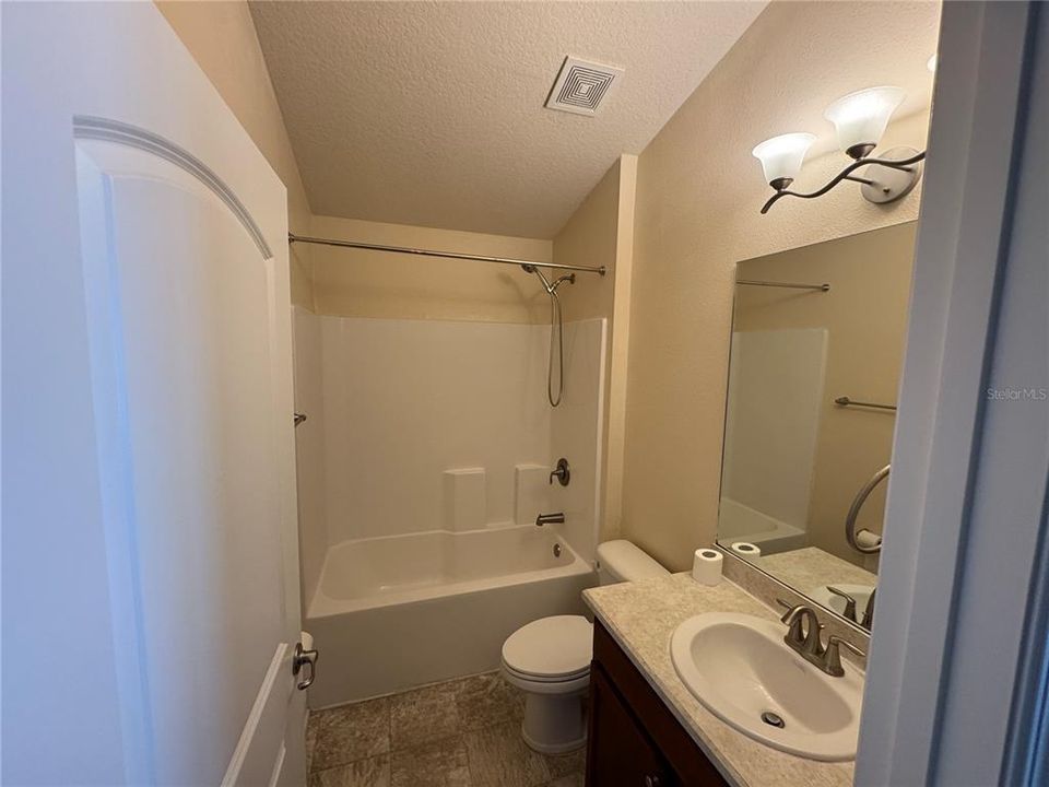 For Sale: $324,900 (4 beds, 2 baths, 1845 Square Feet)