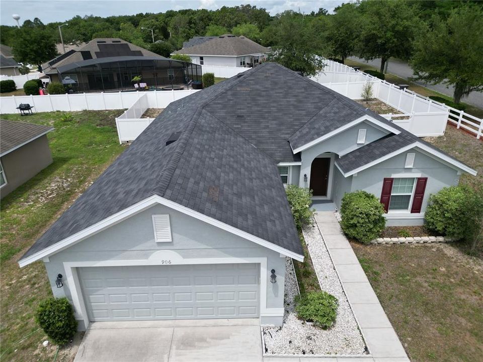 For Sale: $324,900 (4 beds, 2 baths, 1845 Square Feet)