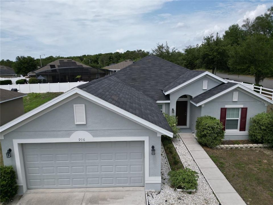 For Sale: $324,900 (4 beds, 2 baths, 1845 Square Feet)