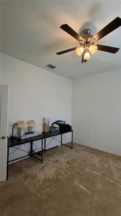 En Venta: $367,000 (4 camas, 2 baños, 2752 Pies cuadrados)