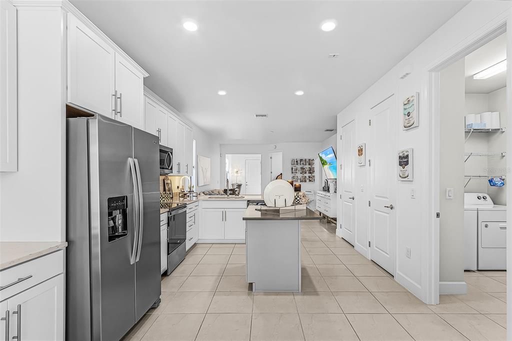 For Sale: $449,900 (3 beds, 2 baths, 1566 Square Feet)