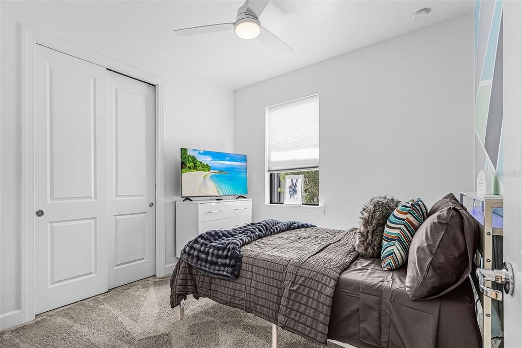 For Sale: $449,900 (3 beds, 2 baths, 1566 Square Feet)