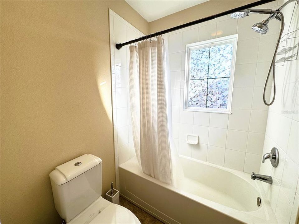 For Rent: $3,749 (4 beds, 3 baths, 2897 Square Feet)