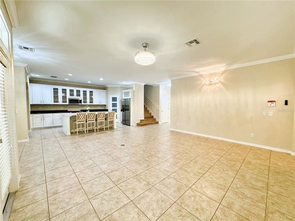 For Rent: $3,749 (4 beds, 3 baths, 2897 Square Feet)
