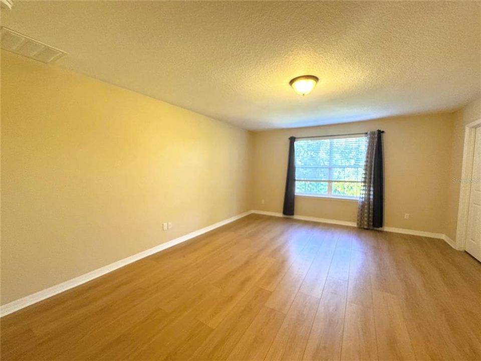 For Rent: $3,749 (4 beds, 3 baths, 2897 Square Feet)