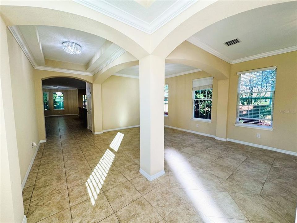 For Rent: $3,749 (4 beds, 3 baths, 2897 Square Feet)