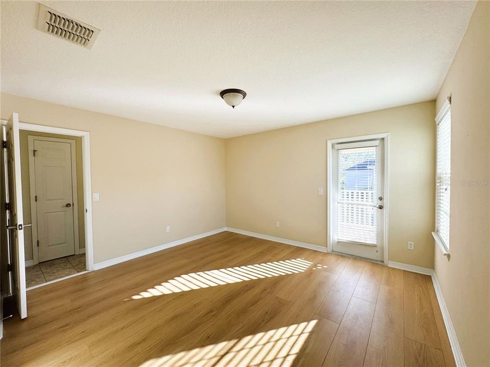 For Rent: $3,749 (4 beds, 3 baths, 2897 Square Feet)