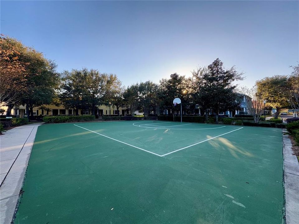 For Rent: $3,749 (4 beds, 3 baths, 2897 Square Feet)