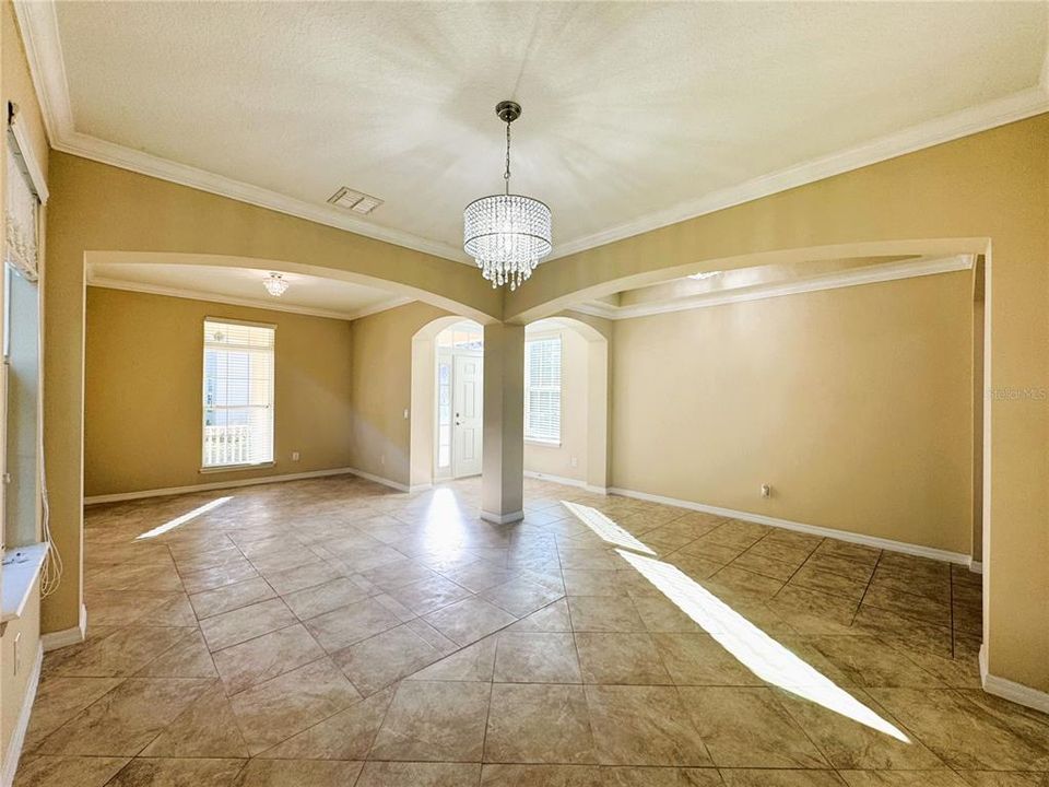 For Rent: $3,749 (4 beds, 3 baths, 2897 Square Feet)