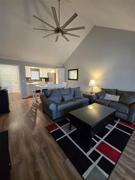 For Rent: $1,890 (2 beds, 2 baths, 980 Square Feet)