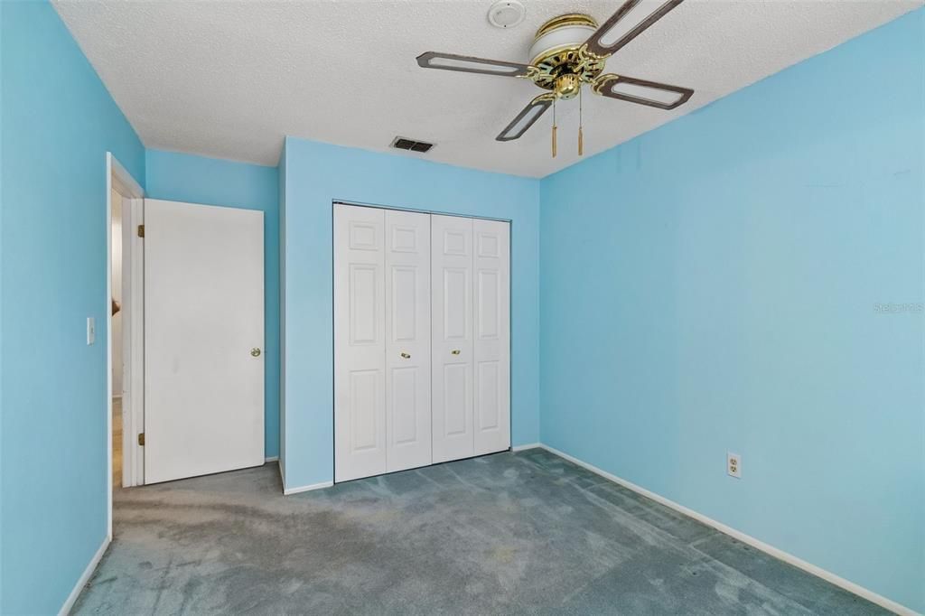 Active With Contract: $315,900 (3 beds, 2 baths, 1392 Square Feet)