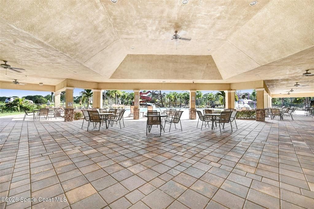 For Sale: $525,000 (4 beds, 2 baths, 2761 Square Feet)