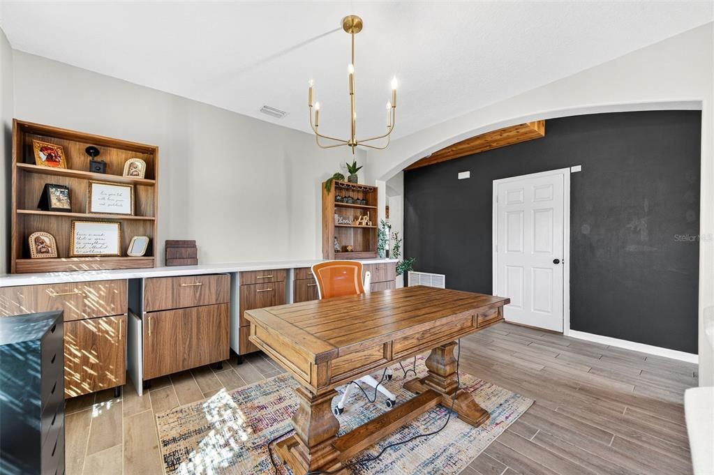 For Sale: $525,000 (4 beds, 2 baths, 2761 Square Feet)