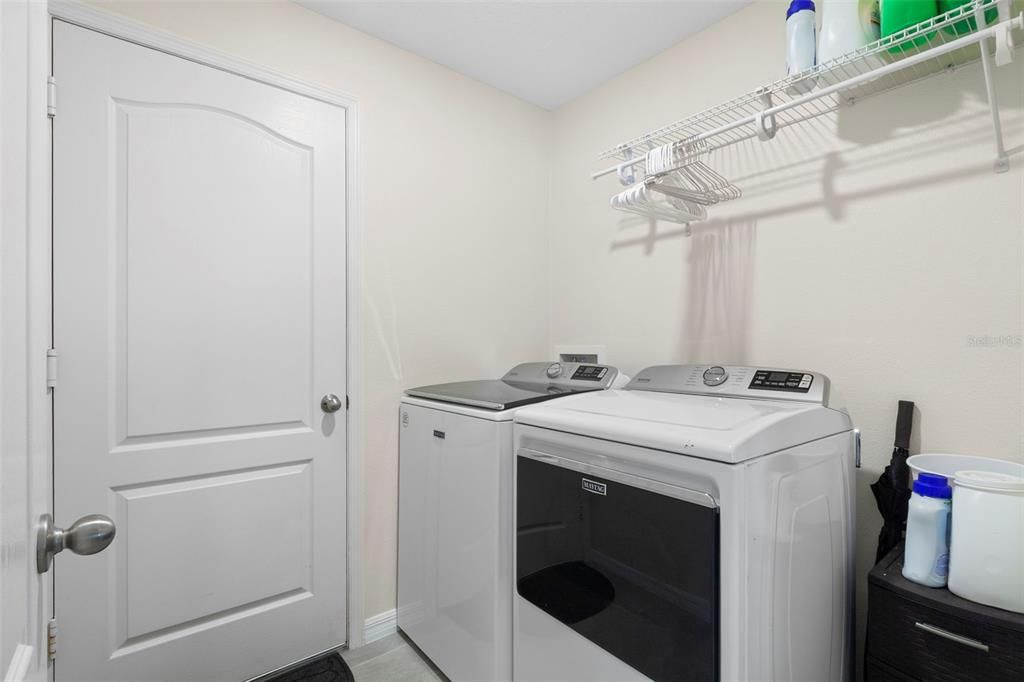 For Sale: $310,000 (3 beds, 2 baths, 1456 Square Feet)