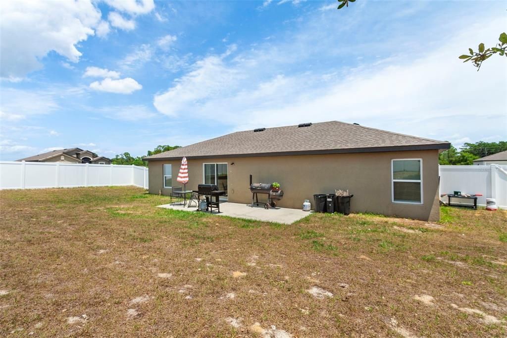 For Sale: $310,000 (3 beds, 2 baths, 1456 Square Feet)