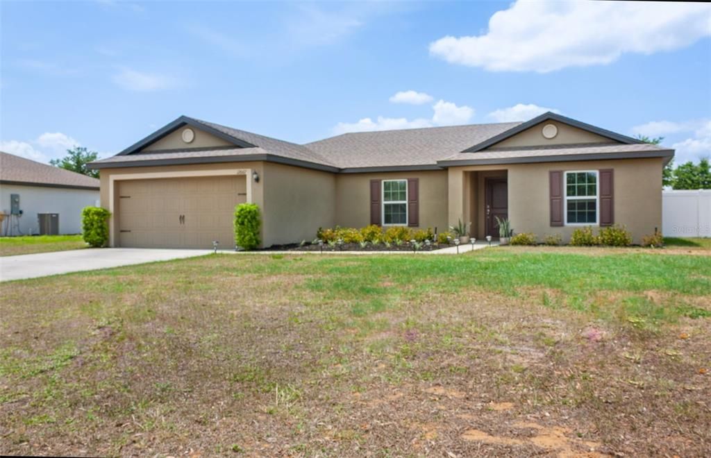For Sale: $310,000 (3 beds, 2 baths, 1456 Square Feet)