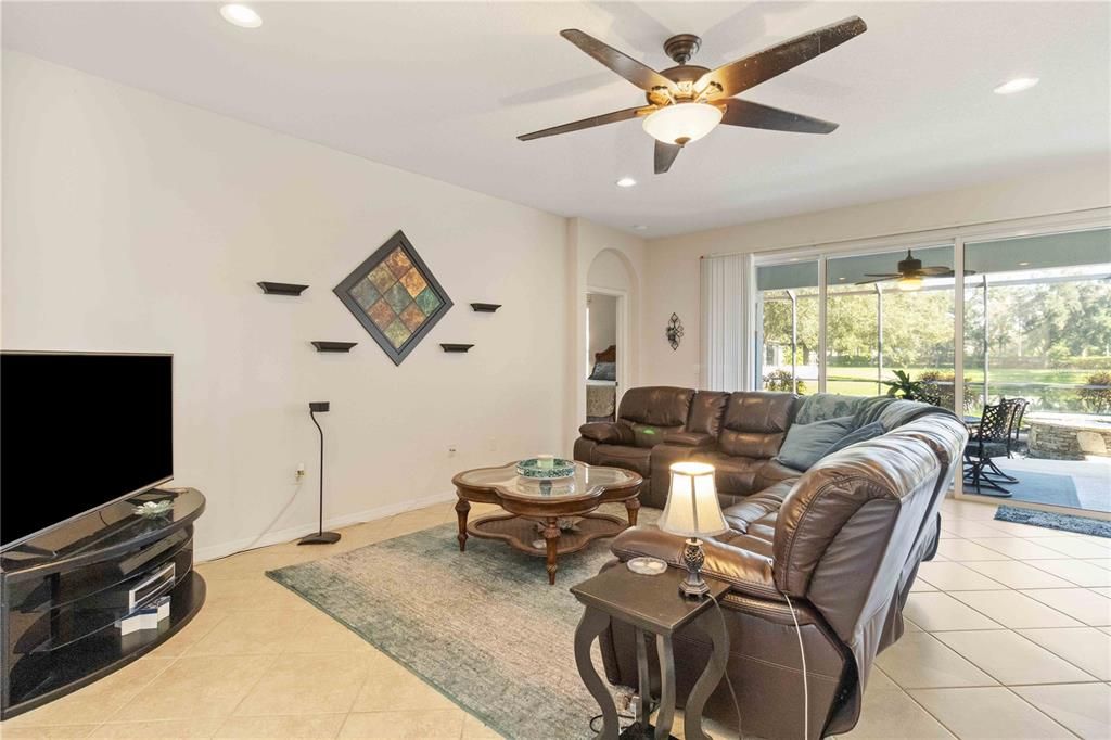 For Rent: $3,600 (3 beds, 3 baths, 2254 Square Feet)