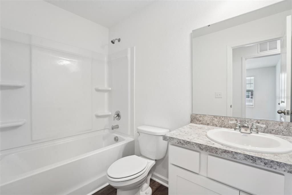 Active With Contract: $224,990 (3 beds, 2 baths, 1386 Square Feet)