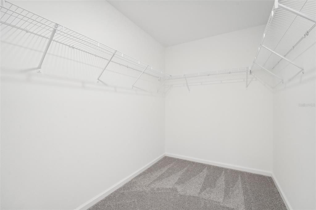 Active With Contract: $224,990 (3 beds, 2 baths, 1386 Square Feet)