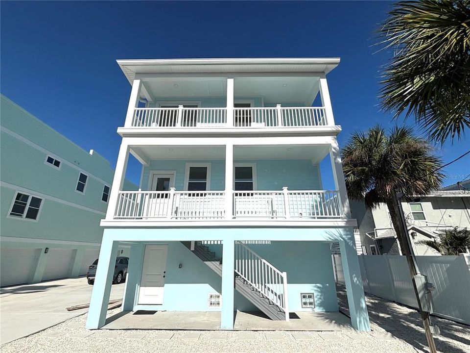 For Sale: $2,250,000 (6 beds, 0 baths, 3000 Square Feet)
