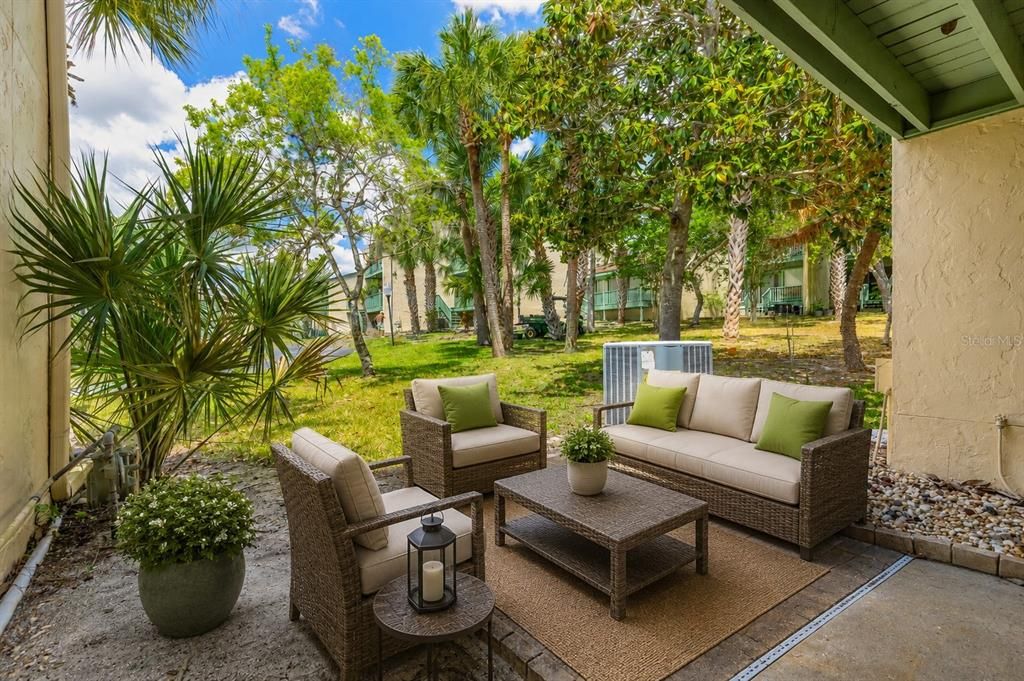 For Sale: $179,900 (2 beds, 2 baths, 1244 Square Feet)