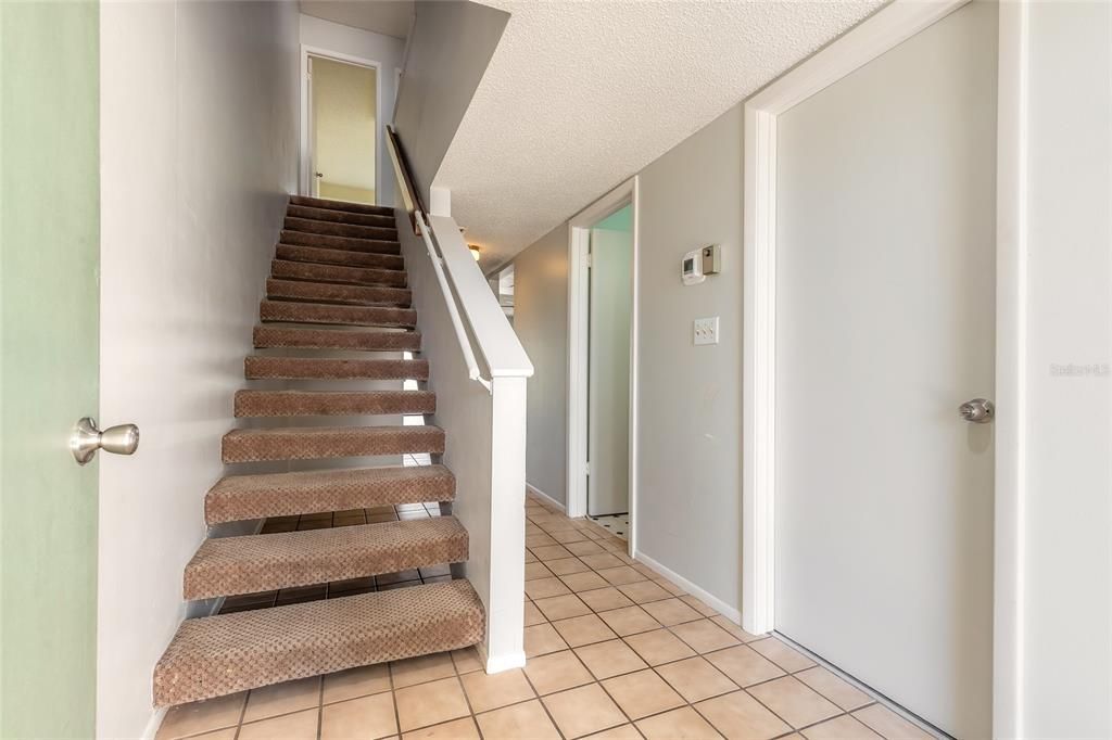 For Sale: $179,900 (2 beds, 2 baths, 1244 Square Feet)