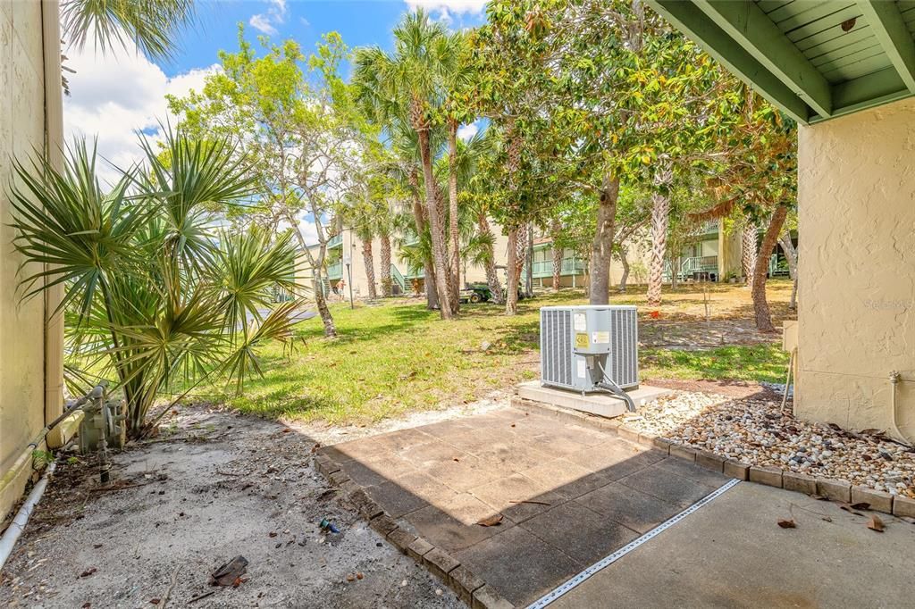 For Sale: $179,900 (2 beds, 2 baths, 1244 Square Feet)