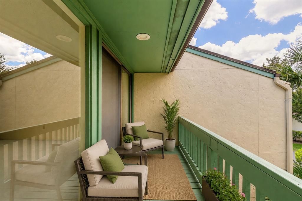 For Sale: $179,900 (2 beds, 2 baths, 1244 Square Feet)