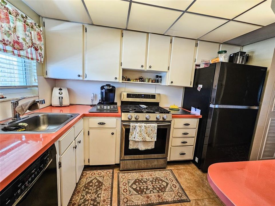 En Renta: $1,700 (1 camas, 1 baños, 1060 Pies cuadrados)