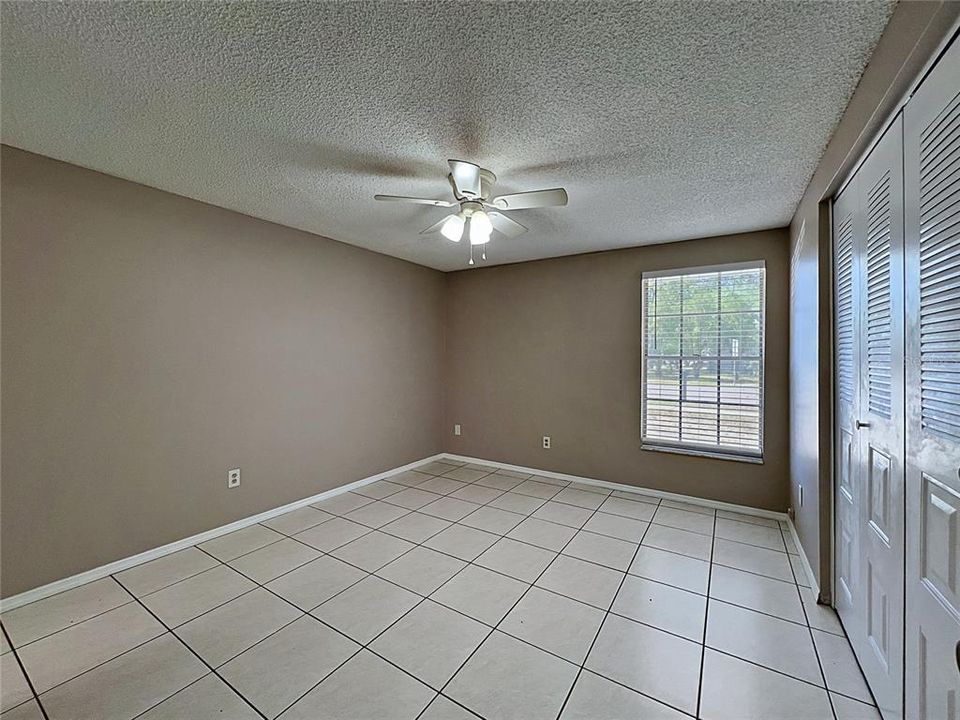 Activo con contrato: $309,900 (4 camas, 2 baños, 1848 Pies cuadrados)