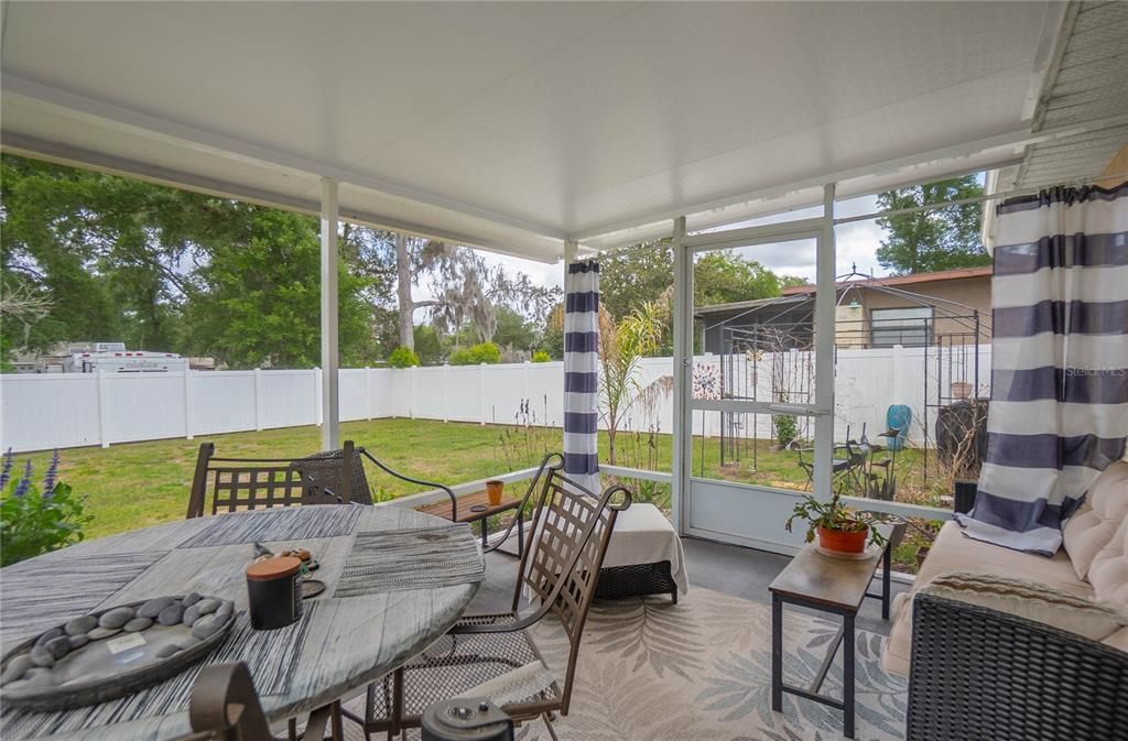 En Venta: $259,900 (3 camas, 2 baños, 1212 Pies cuadrados)