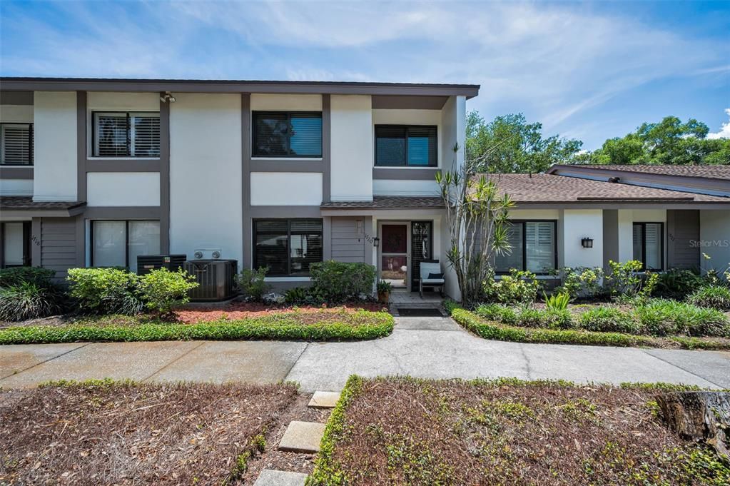 For Sale: $294,500 (2 beds, 2 baths, 1415 Square Feet)