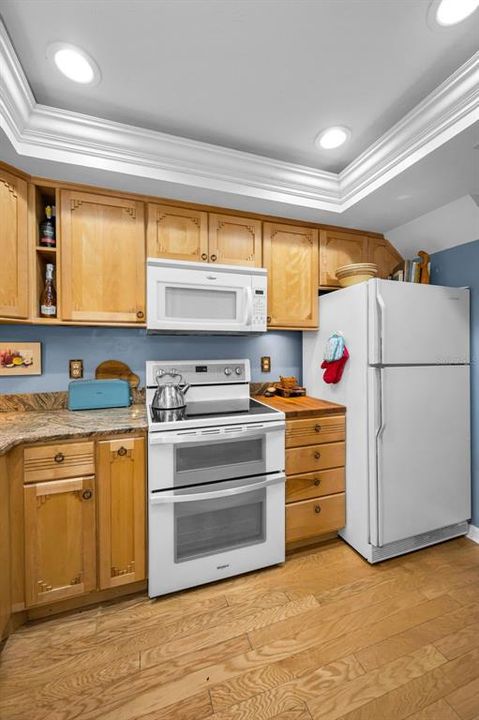 For Sale: $294,500 (2 beds, 2 baths, 1415 Square Feet)