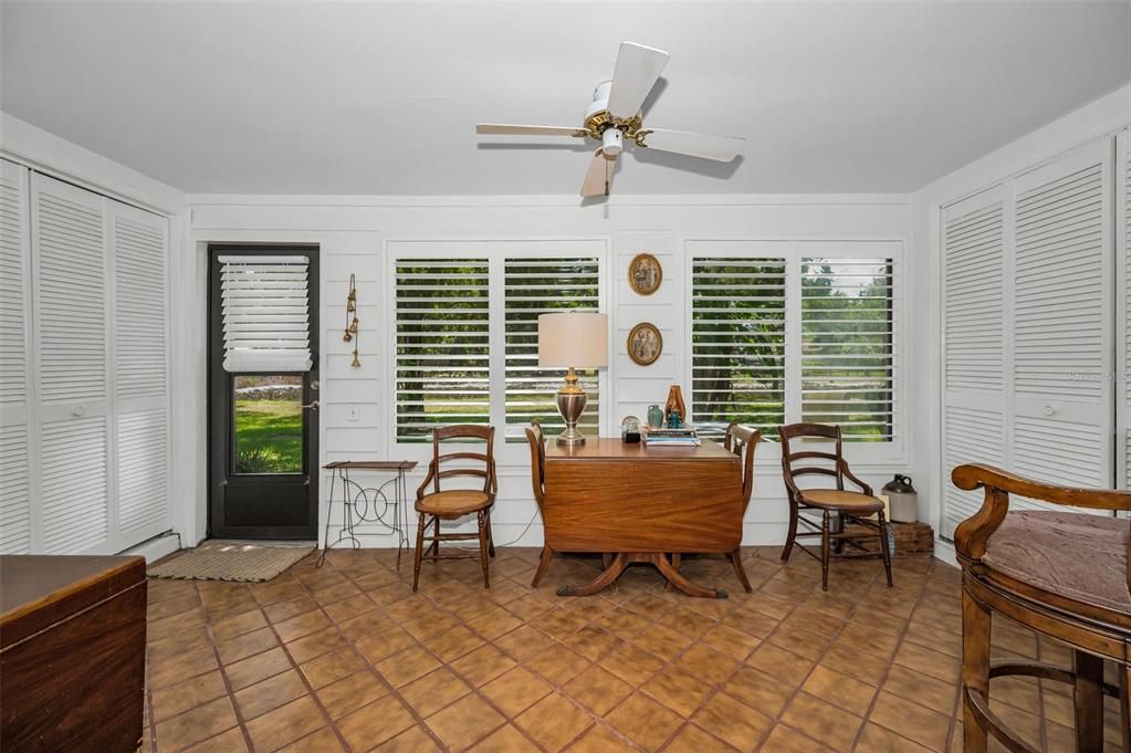 For Sale: $294,500 (2 beds, 2 baths, 1415 Square Feet)