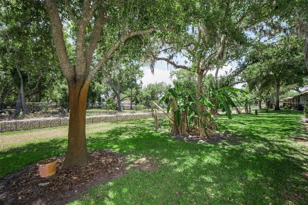 For Sale: $294,500 (2 beds, 2 baths, 1415 Square Feet)