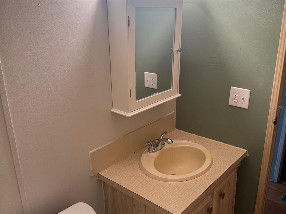 For Rent: $1,450 (2 beds, 2 baths, 864 Square Feet)