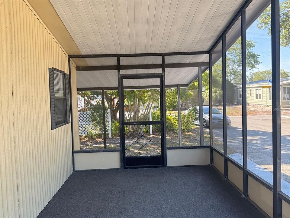 For Rent: $1,450 (2 beds, 2 baths, 864 Square Feet)